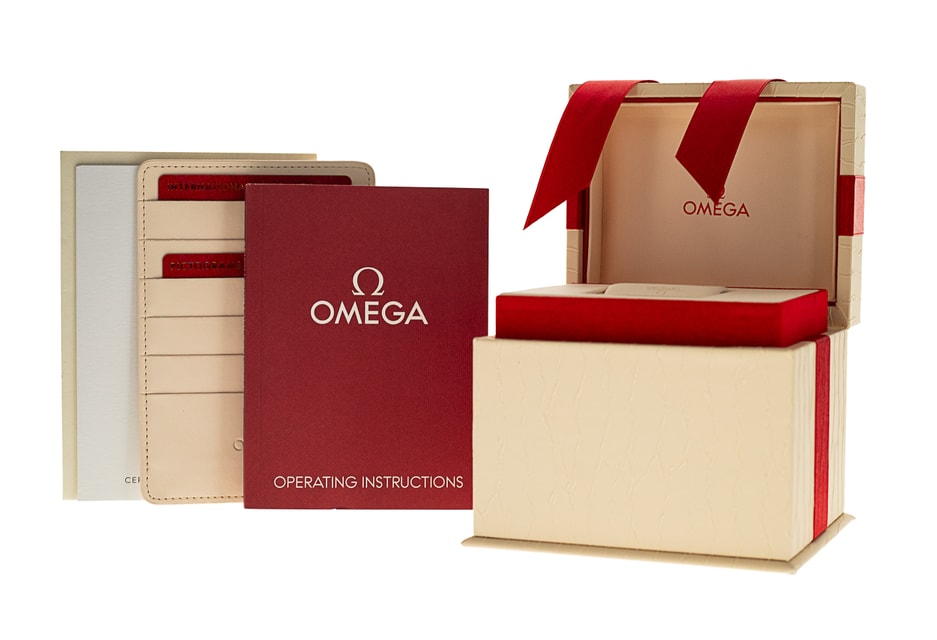 Omega Speedmaster 38 324.30.38.50.03.002 Image 4